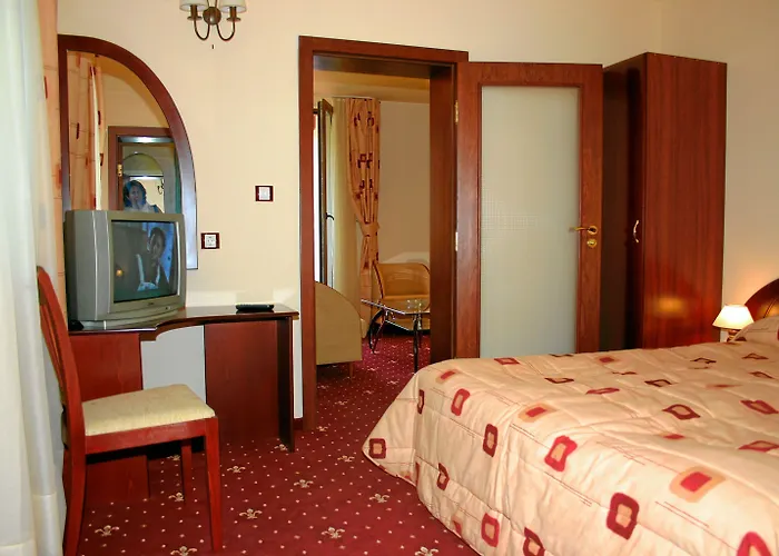 Ξενοδοχείο Martin Club 3*