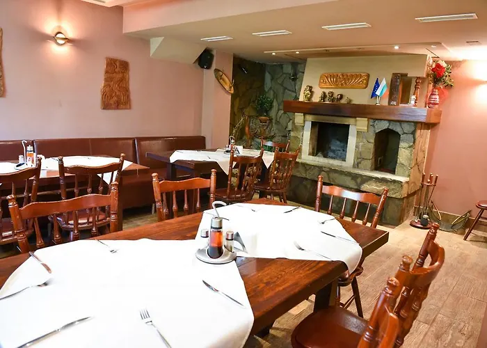 马丁俱乐部酒店 3*