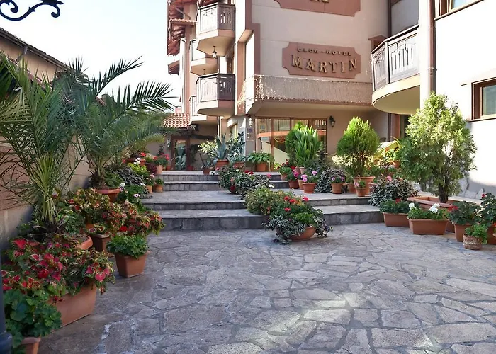 马丁俱乐部酒店 3*
